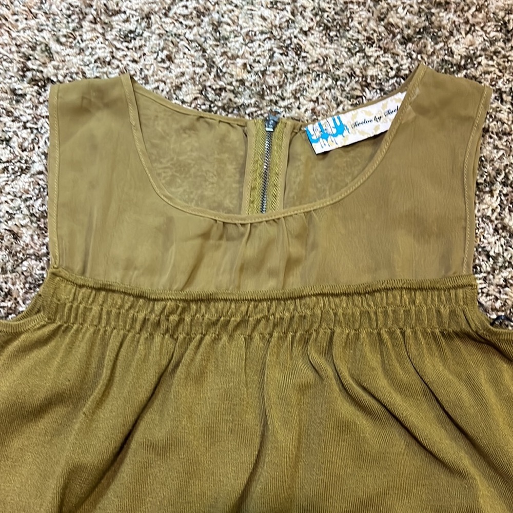 Twelve by twelve Los Angeles unique sleeveless khaki green dress size xs - Picture 7 of 9